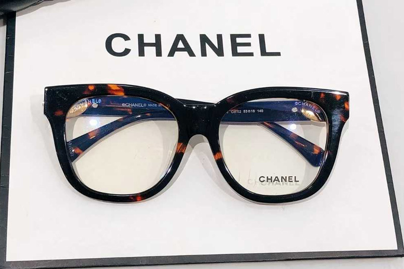 CH0550 Eyeglasses Tortoise