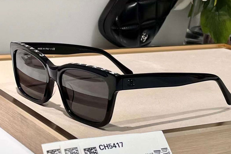 CH5417 Sunglasses Black White Gray