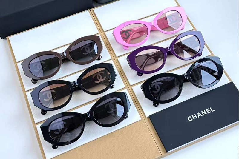 CH5528 Sunglasses Black Gradient Gray