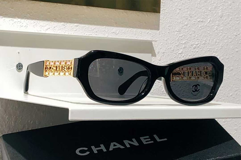 CH5537 Sunglasses Black Gray