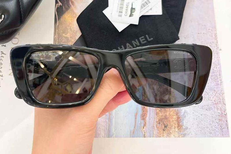 CH5540 Sunglasses Black Gray