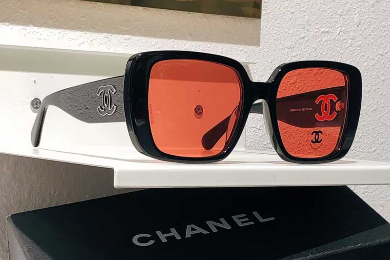 CH5541 Sunglasses Black Red