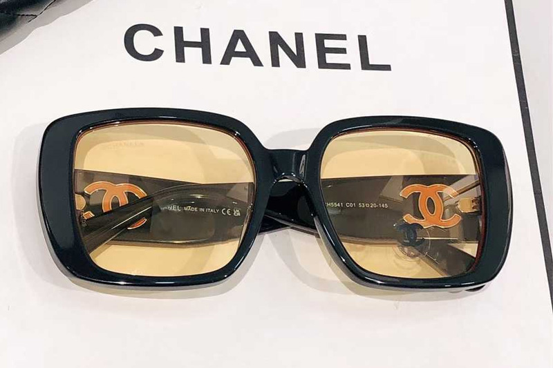 CH5541 Sunglasses Black Yellow