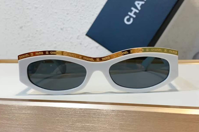 CH9112 Sunglasses In White Gold