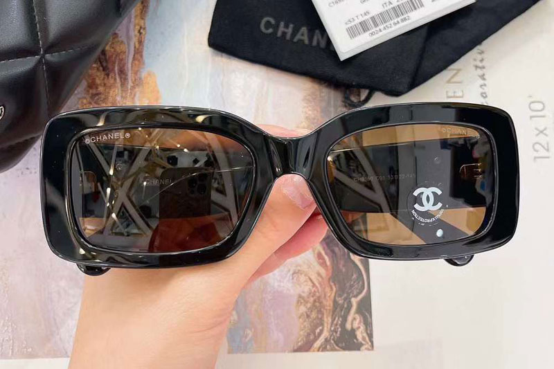 CH9150 Sunglasses Black Brown