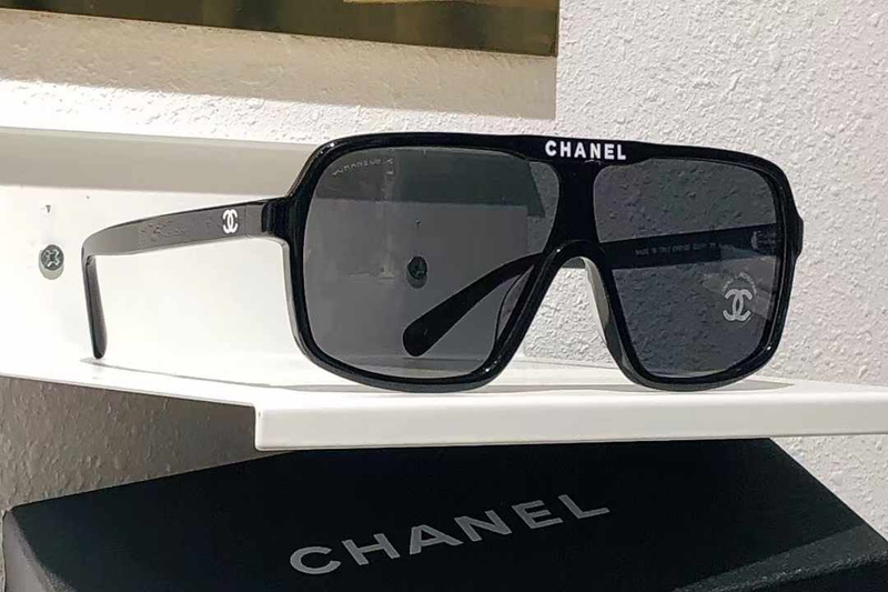 CH9158 Sunglasses Black Gray