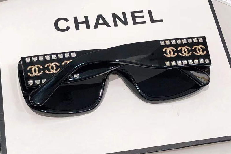 CH9160B Sunglasses Black Gray