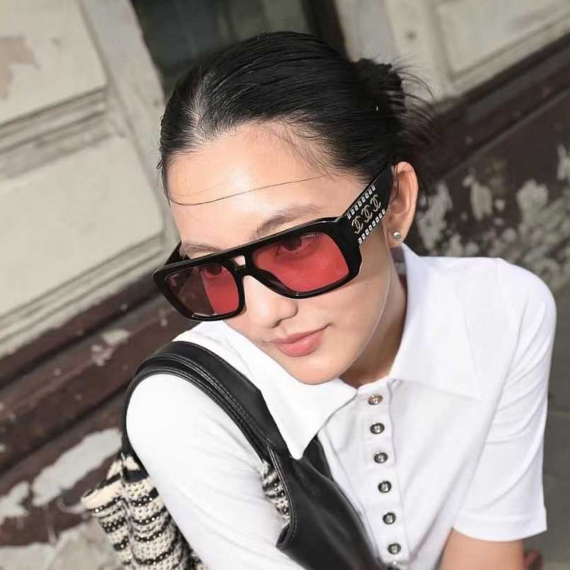 CH9160B Sunglasses Black Pink