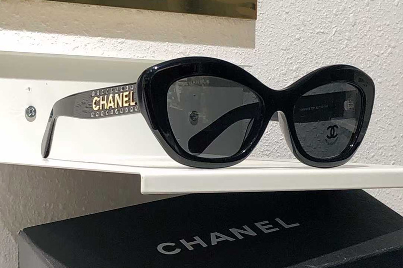 CH9161B Sunglasses Black Gray