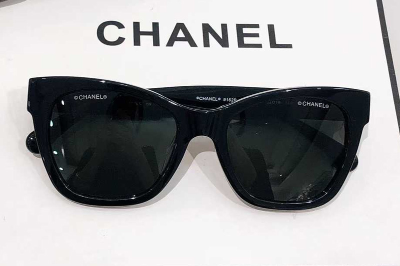 CH9162B Sunglasses Black Gray