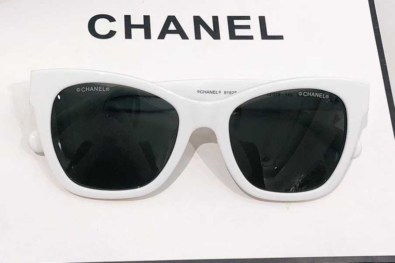 CH9162B Sunglasses White Green