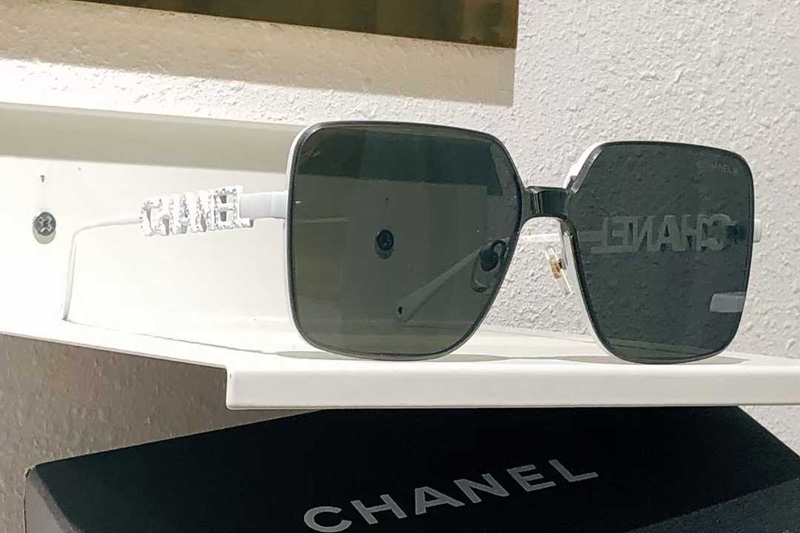 CHX95070 Sunglasses White Gray