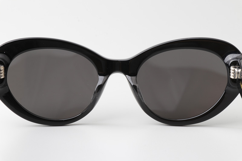 CL40193I Sunglasses Black Gray