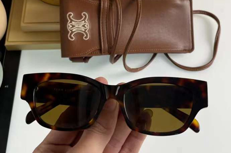 CL40197U Sunglasses Tortoise Brown