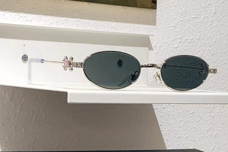 Carat Sunglasses Silver Gray