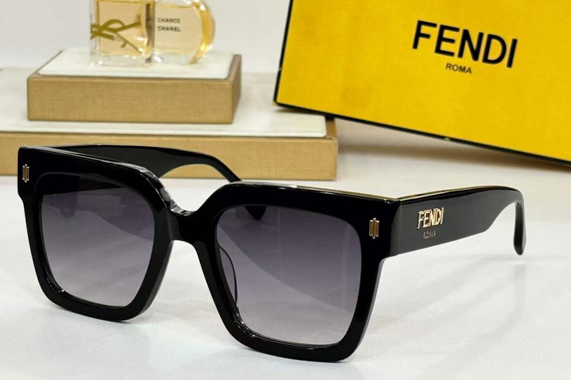 FE40101I Sunglasses Black Gradient Gray