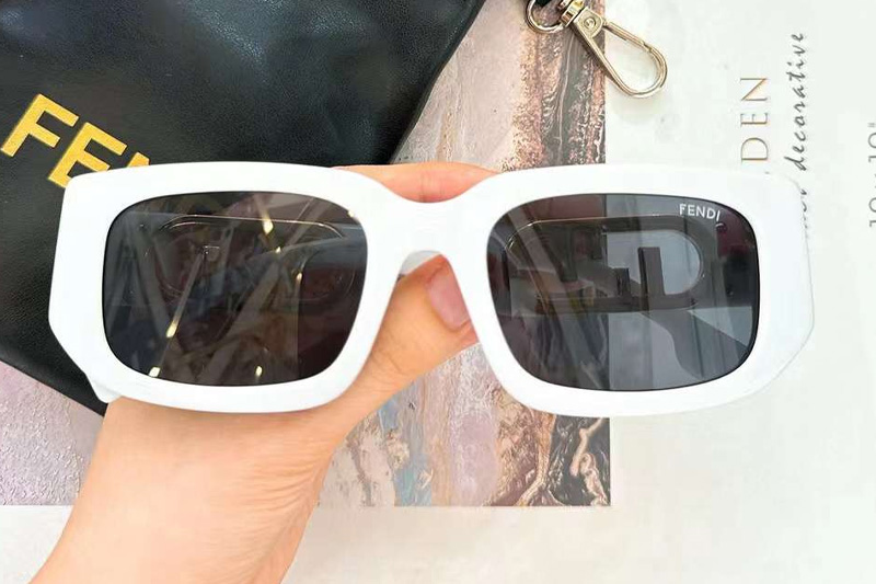 FE8362 Sunglasses White Gray