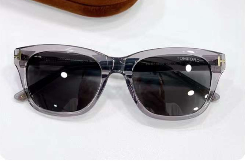 FT0237 Sunglasses Gray Gray