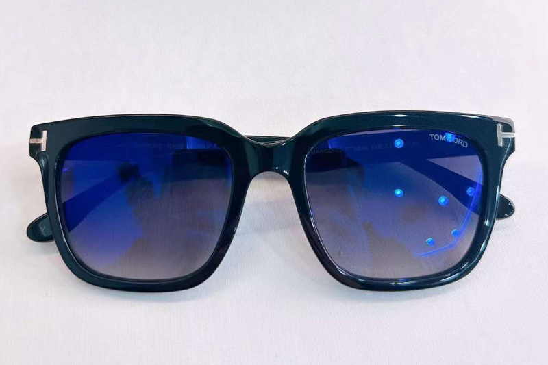 FT0646 Sunglasses Black Gradient Blue