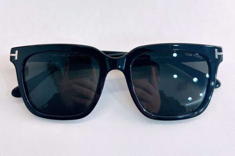 FT0646 Sunglasses Black Gray