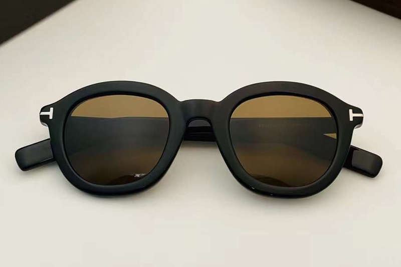 FT1100 Sunglasses Black Brown