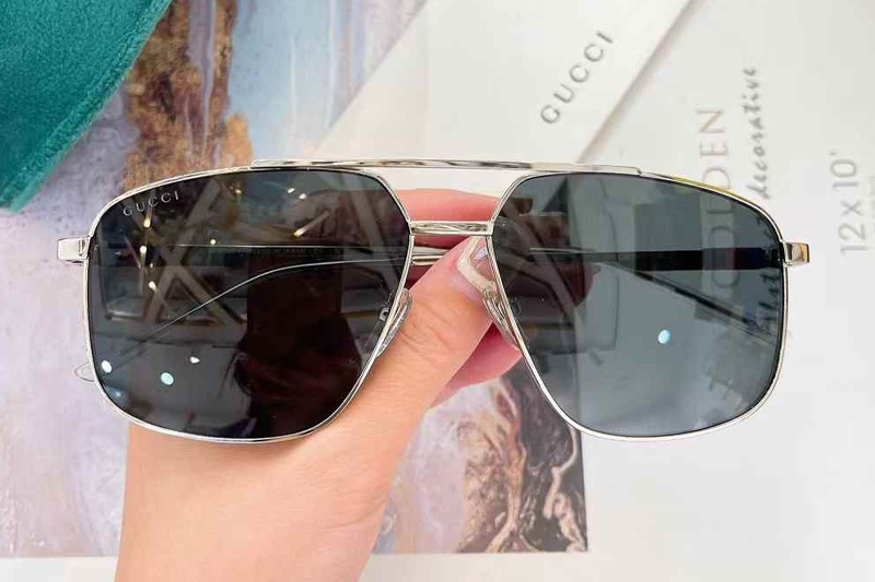 GG1676S Sunglasses Silver Gray