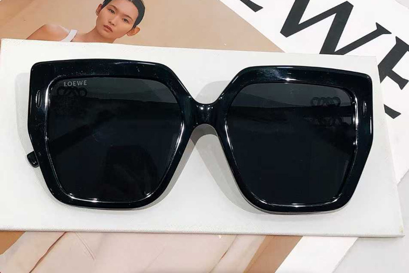 LW50401 Sunglasses Black Gray