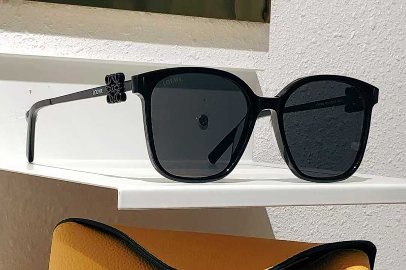 LW50402 Sunglasses Black Gray