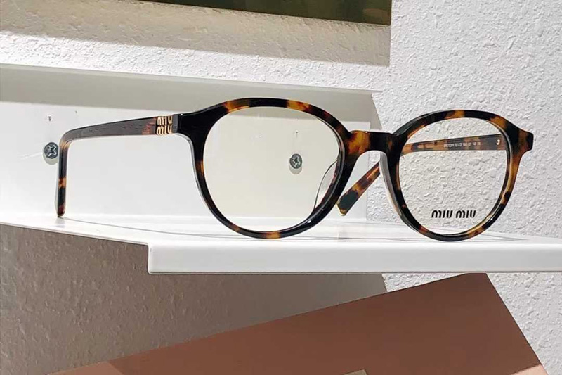 SMU02WV Eyeglasses Tortoise