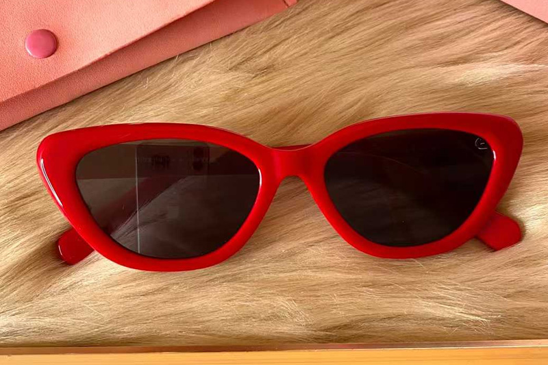 SMU22W Sunglasses Red Gray