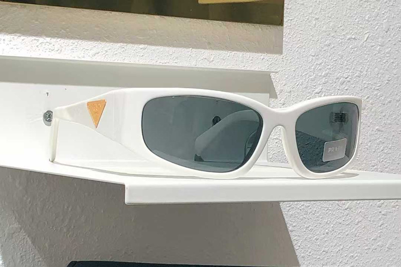 SPRA26 Sunglasses White Gray