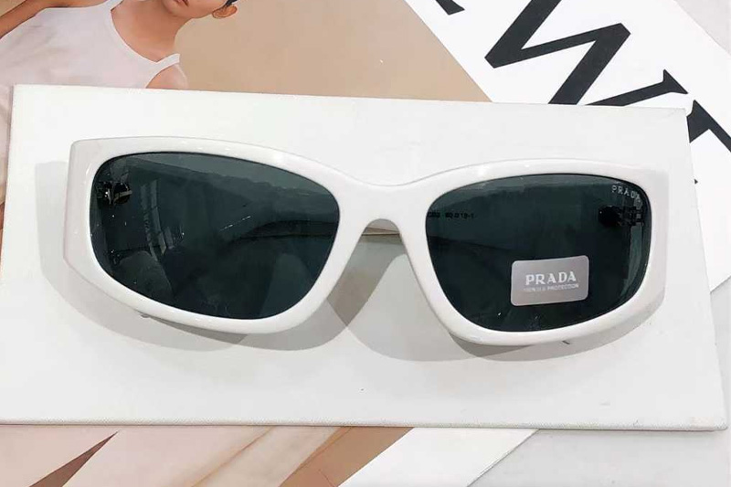 SPRA26 Sunglasses White Gray