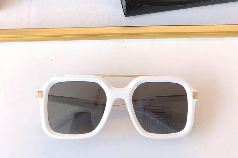 THE MADE Sunglasses In White Gold