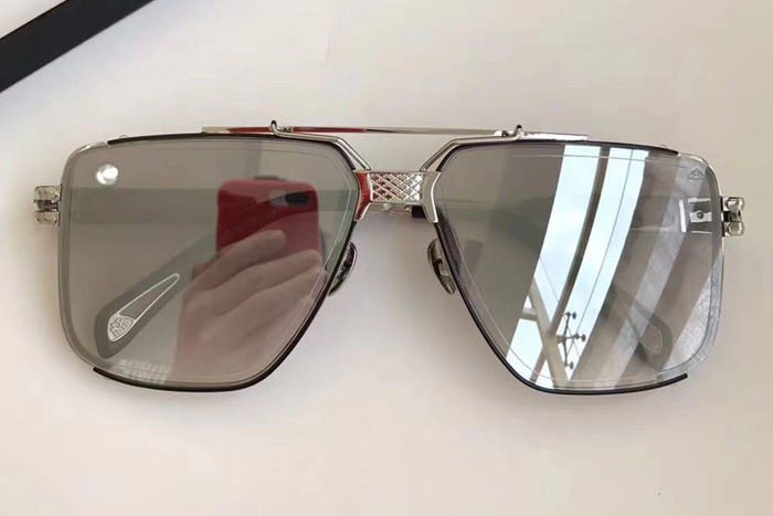 The Dawn Sunglasses In Silver Mirror