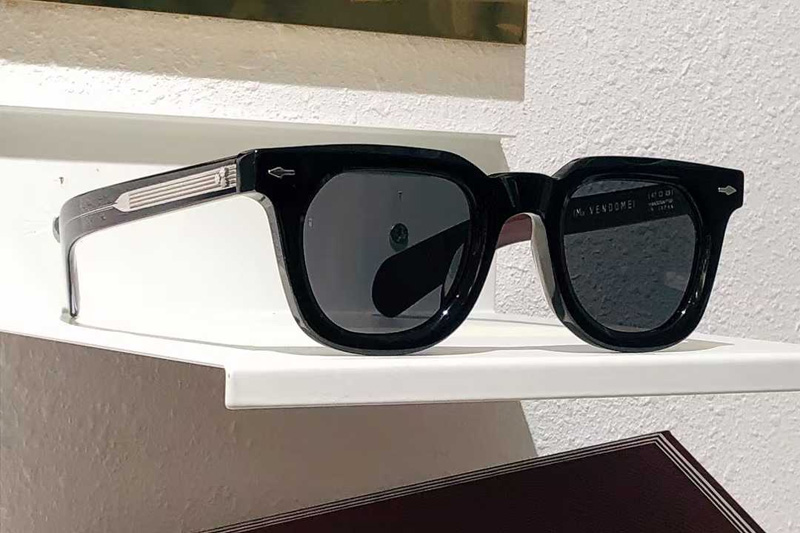 Vendome Sunglasses Black Gray