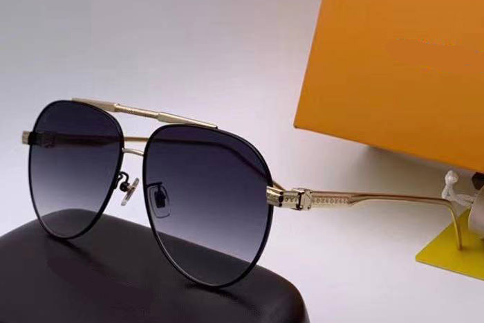 Z0965 Sunglasses In Black Gold Gradient Grey